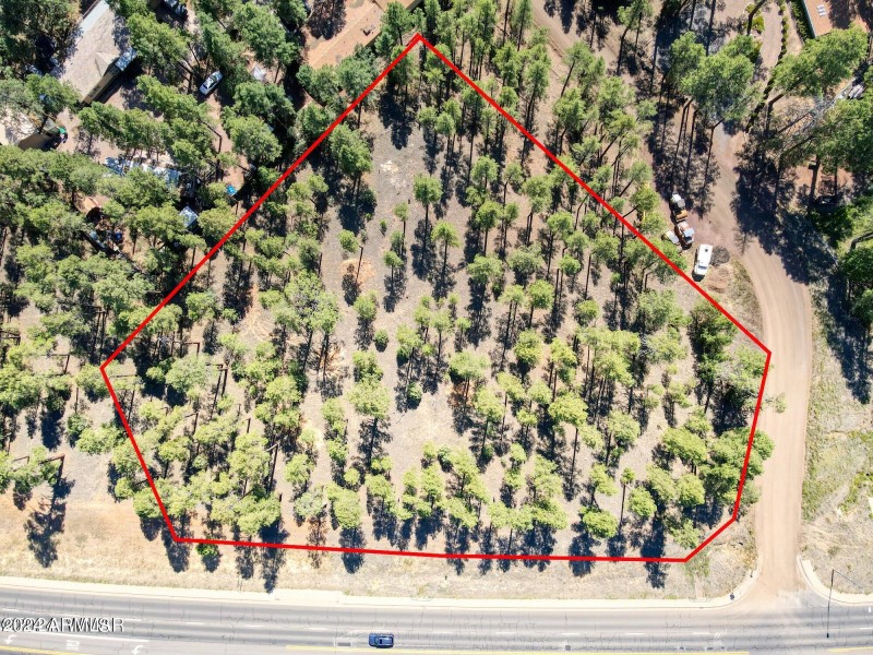 Scenic frontage, endless potential