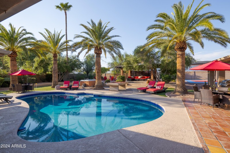 PropertyImageCo_6124EDelcoaAve_WEB-6