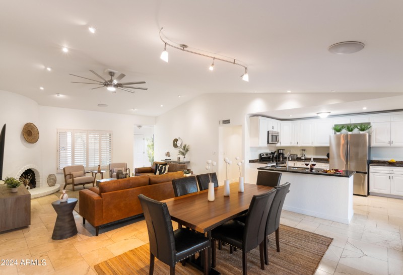 PropertyImageCo_6124EDelcoaAve_WEB-34