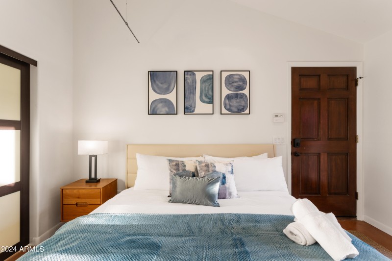 PropertyImageCo_6124EDelcoaAve_WEB-48