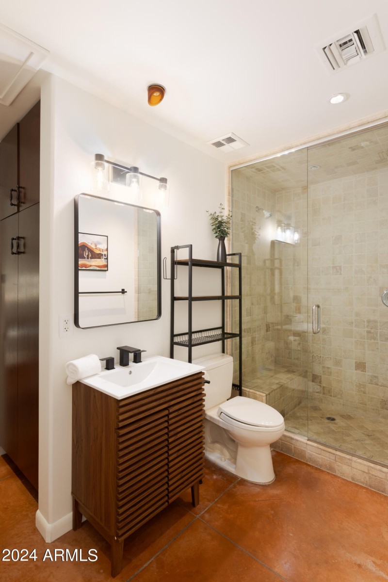 PropertyImageCo_6124EDelcoaAve_WEB-57