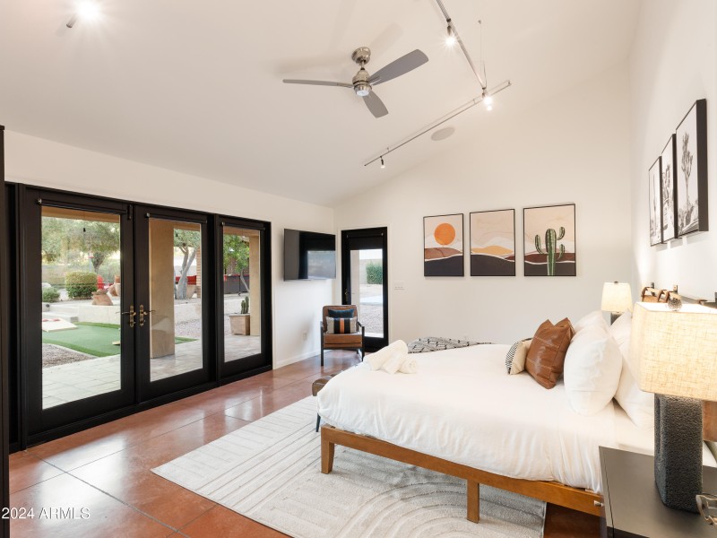 PropertyImageCo_6124EDelcoaAve_WEB-61