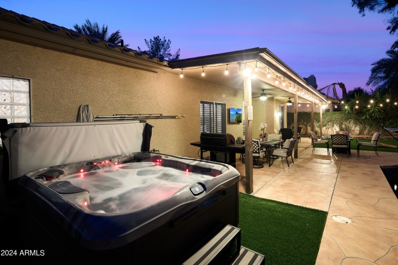 LED Lit Hot Tub
