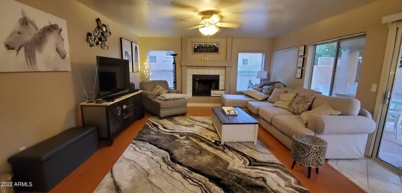 Enjoy TV & Fireplace