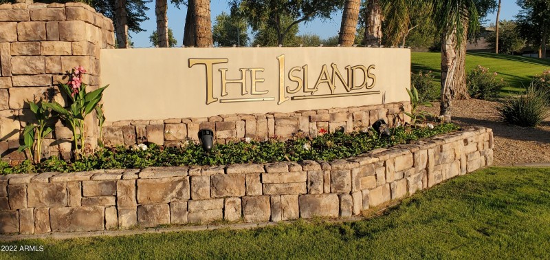 ISLANDS RESORT