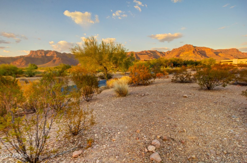 002_Front Corner View