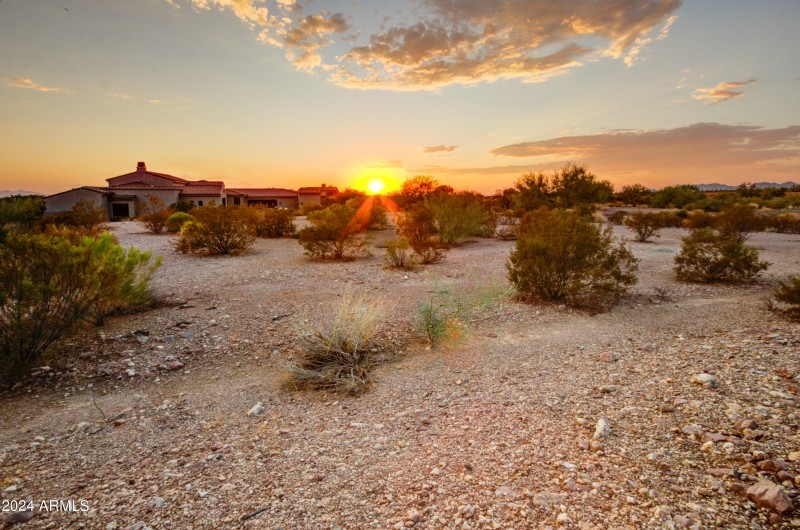 012_Views to The West