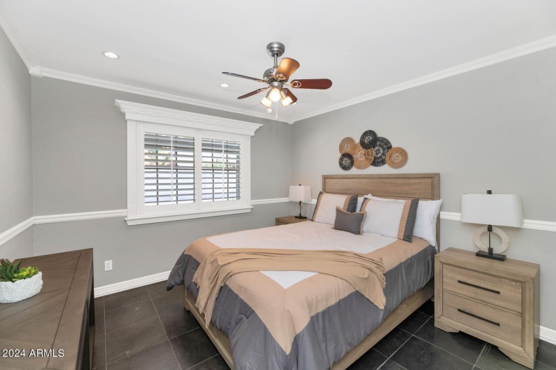 1439 S almar Cir-large-017-018-TOD3388-1