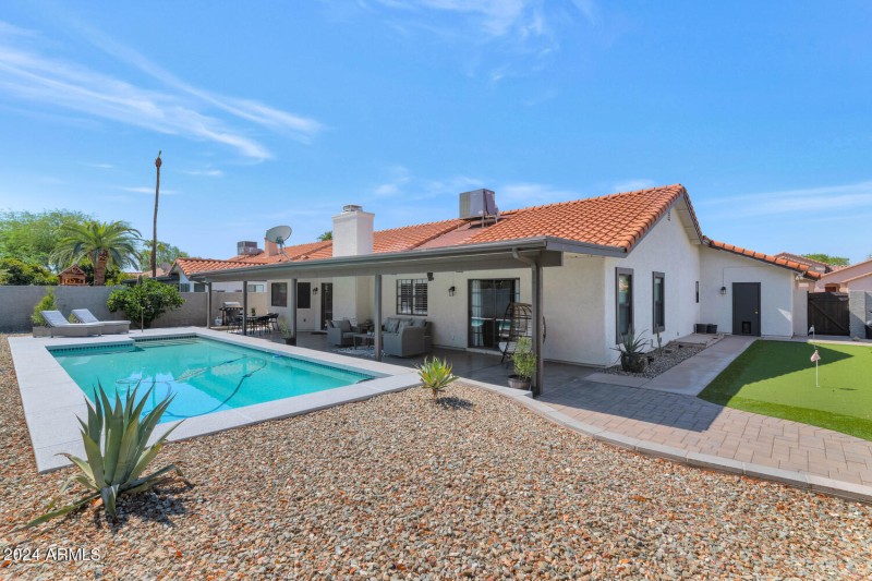 1439 S almar Cir-large-025-009-TOD3398-1