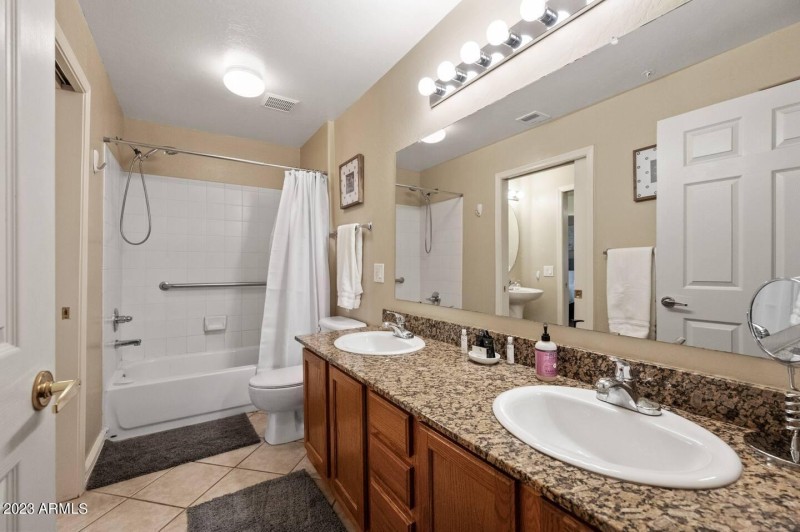 f15e6598-a2dd-469b-95d0-0a75aeb9667c