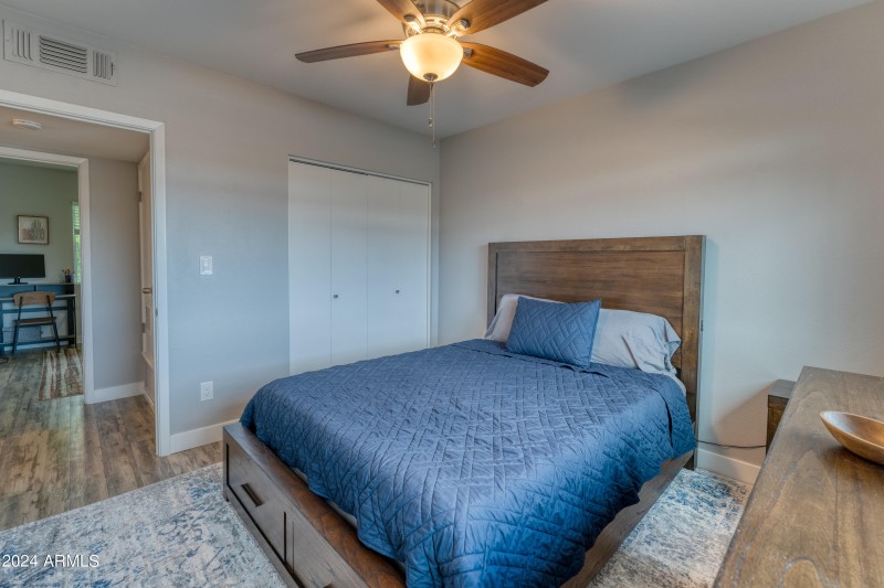 DSC07032_AuroraHDR2019-edit