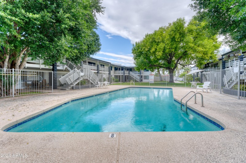 DSC07222_AuroraHDR2019-edit