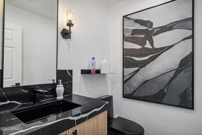 23-web-or-mls-10019-e-mountain-view-rd-1