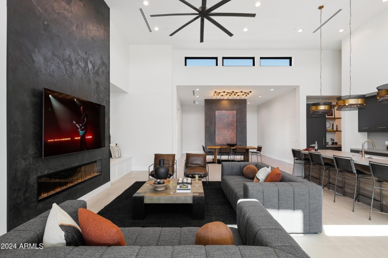 PropertyImageCo_13601N88thPl_WEB-32