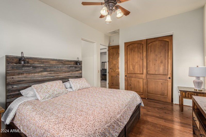 0040-38 - 12th 33207