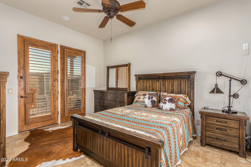 0044-44 - 12th 33207