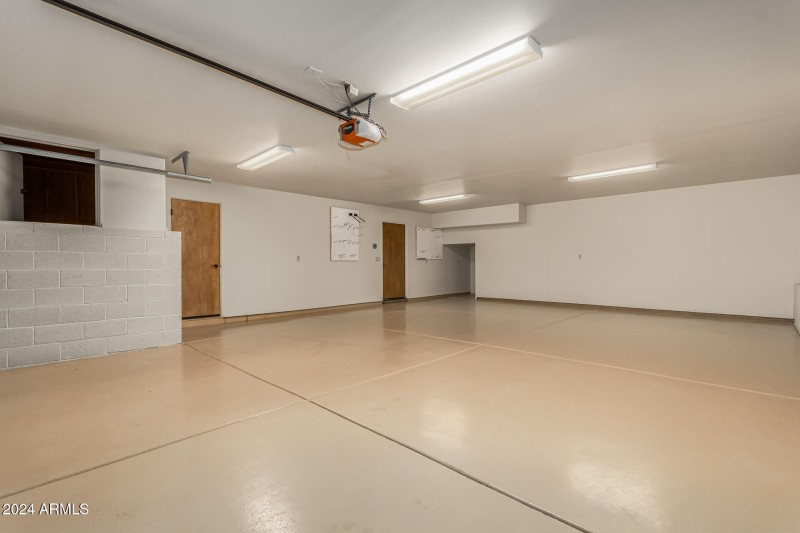 0053-52 - 12th 33207