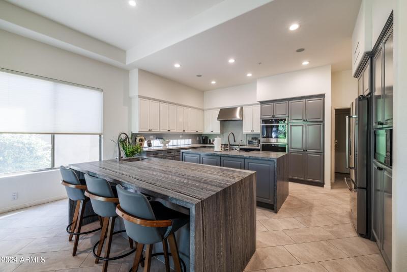 7020 E Mighty Saguaro Way-5