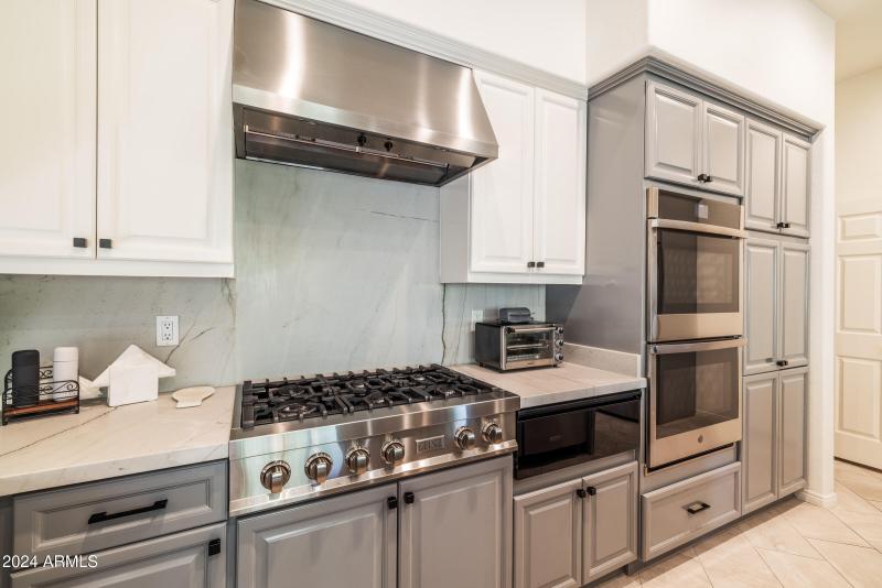 7020 E Mighty Saguaro Way-10