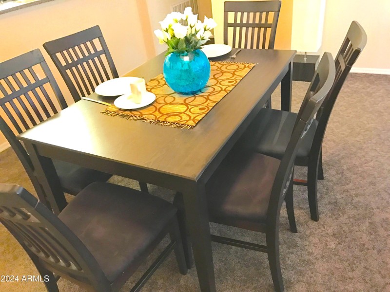 R - Dining 1305