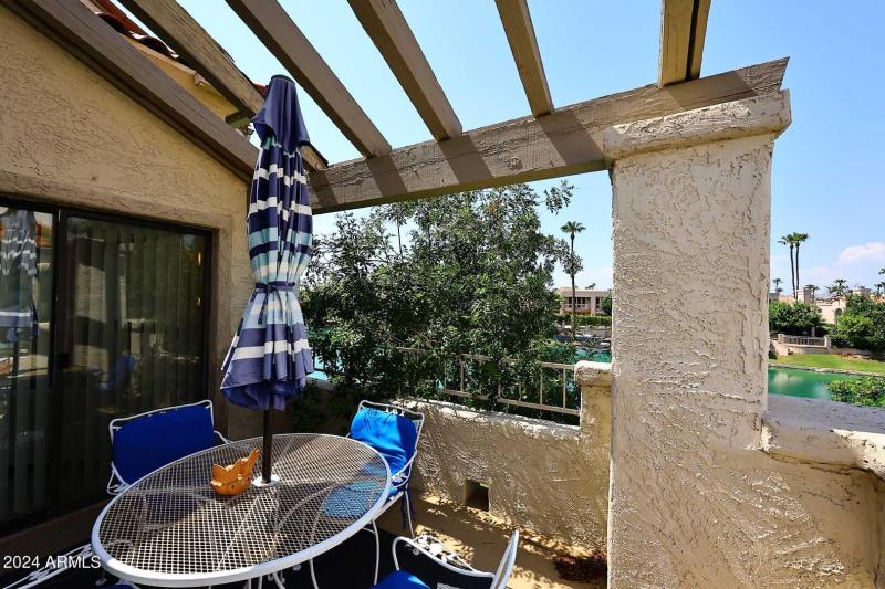 Balcony2