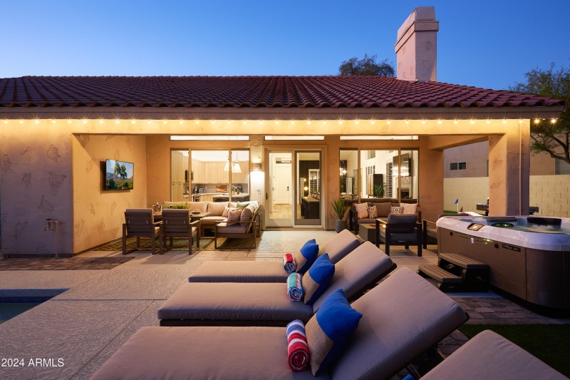 Many Gathering Spaces