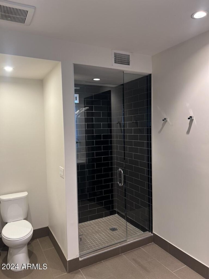 3B6C92DD-3C31-458A-BBC3-FC7F0C051B28_1_1