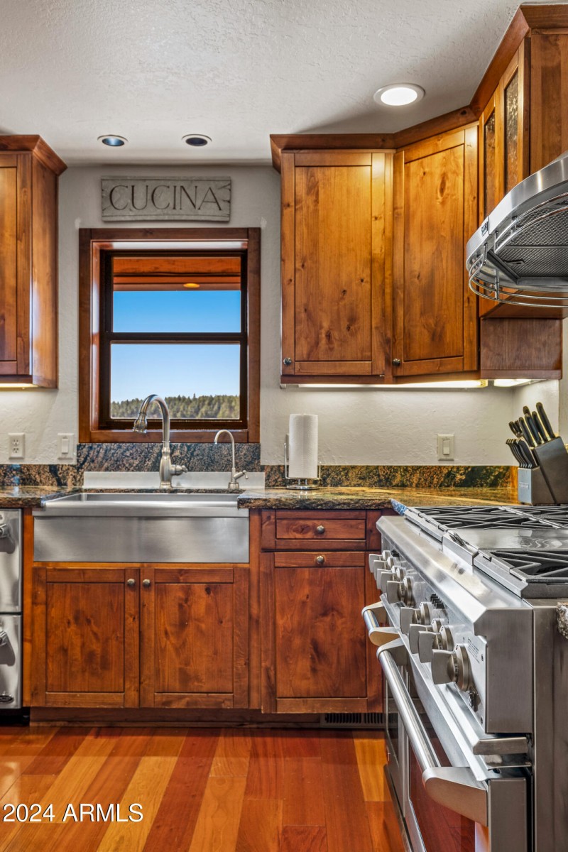 8950 W Antoinette Way-82