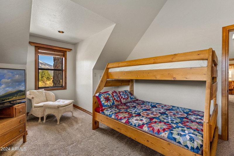 8950 W Antoinette Way-33
