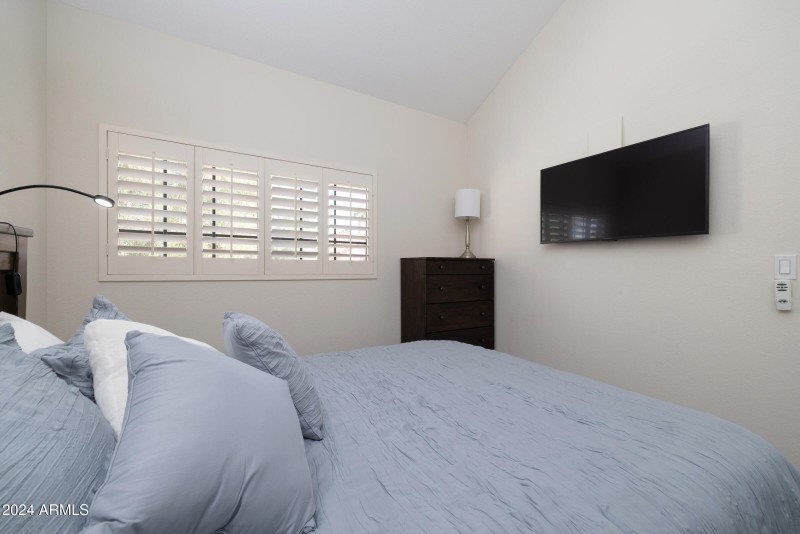 9705_E_Mountain_View_Rd_1076_17