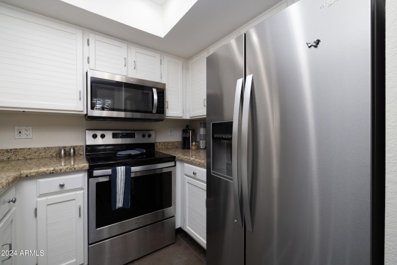 9705_E_Mountain_View_Rd_1076_09