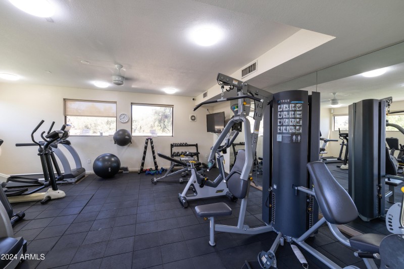 9705_E_Mountain_View_Rd_1076_30