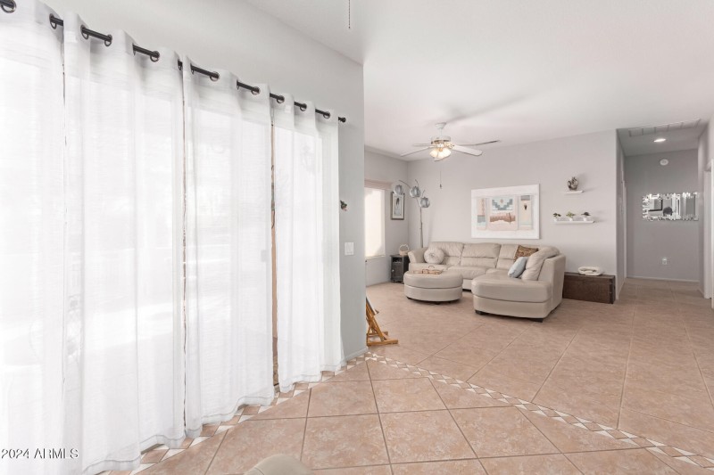 0011-11 - Desert Winds