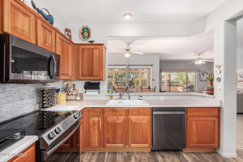 0041-07 - Desert Winds