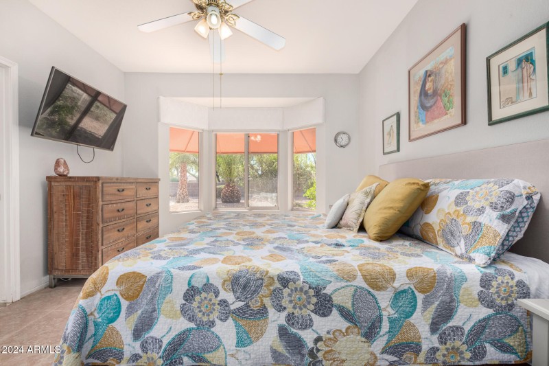 0049-15 - Desert Winds