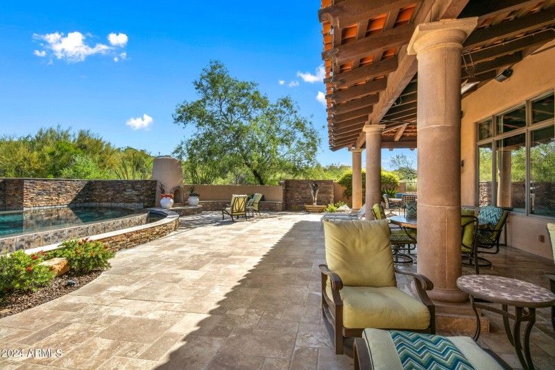 15-web-or-mls-Back Yard Details