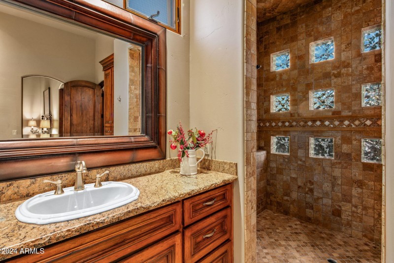 65-web-or-mls-Guest Bath ~ Showers