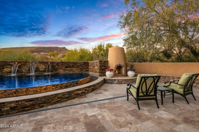 77-web-or-mls-Pool Deck Views