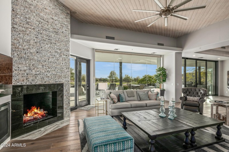 007_Great Room Views