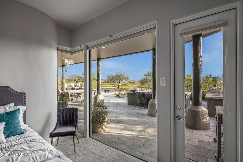 023_Guest Bedroom Ensuite Views