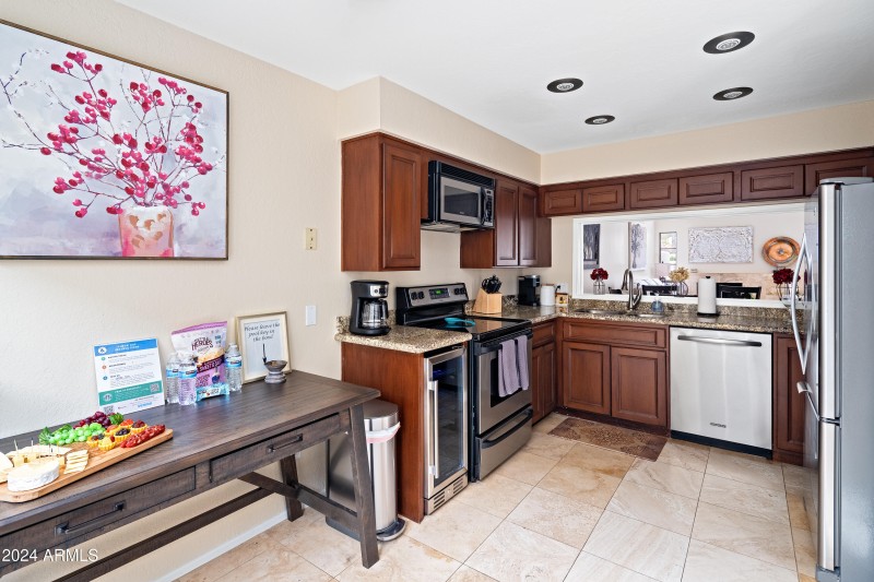 PROPERTYIMAGECO_6206N30thPl_WEB-24