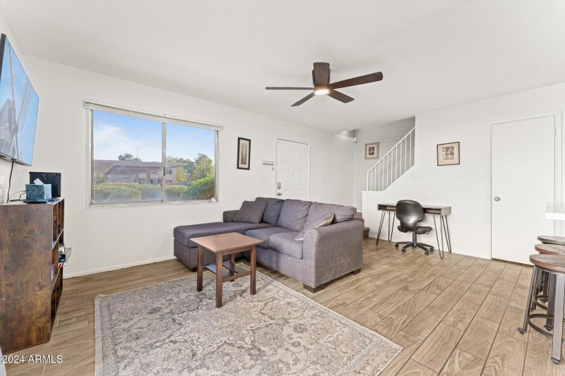 02-002-living-room