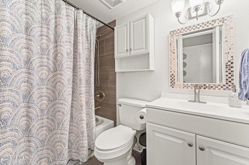 17-017-bathroom