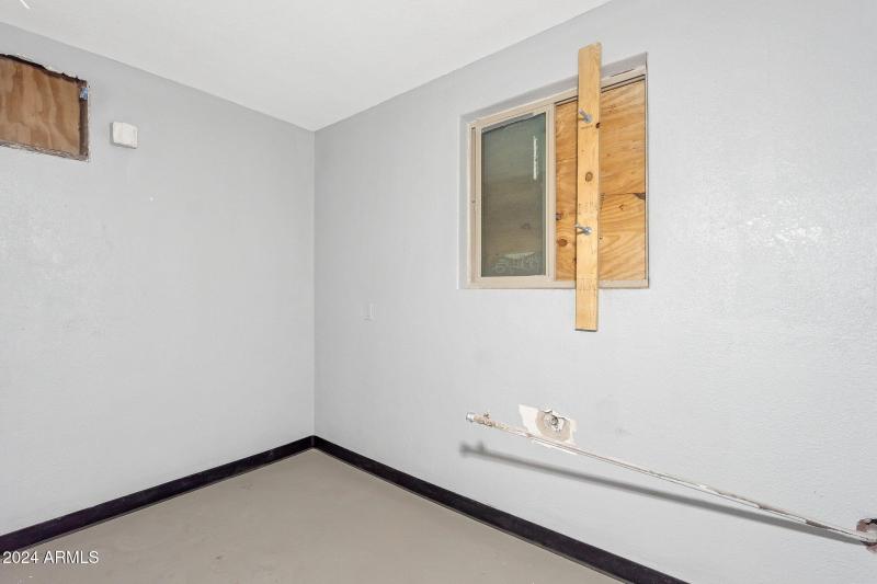 23-web-or-mls-QP-08517