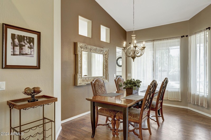 13_4343_East_Mossman_Drive__04_mls