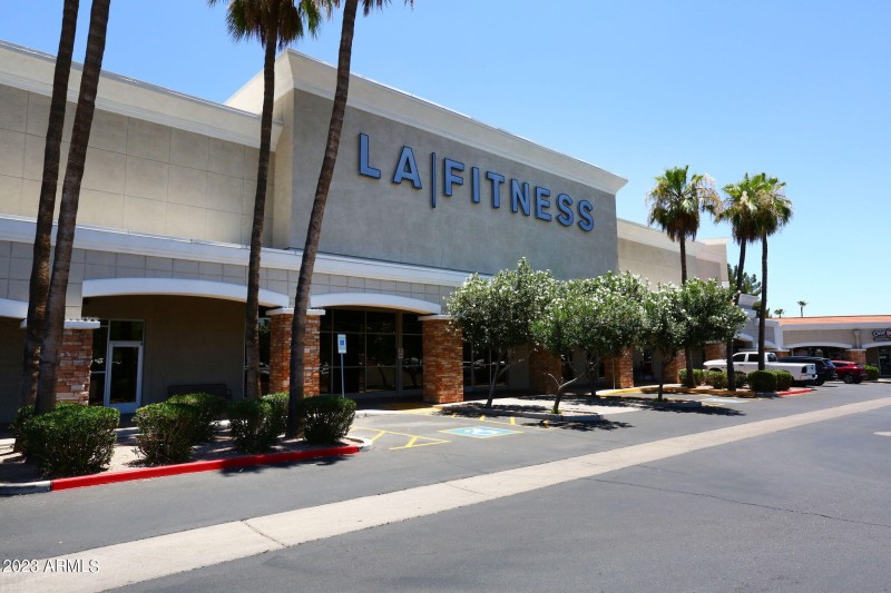 48-web-or-mls-Paseo Village-LA Fitness