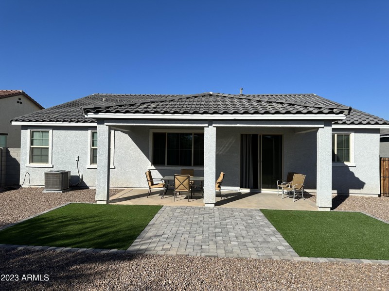 888629E8-2A94-4CE1-B473-32CE2AA1A83E