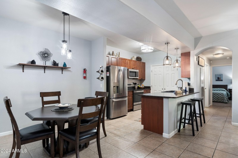 005__10136 E Southern Ave 1067