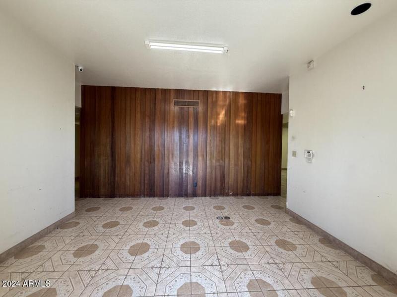 7BDCB55B-9083-43F7-9834-45993D7C8886_1_1