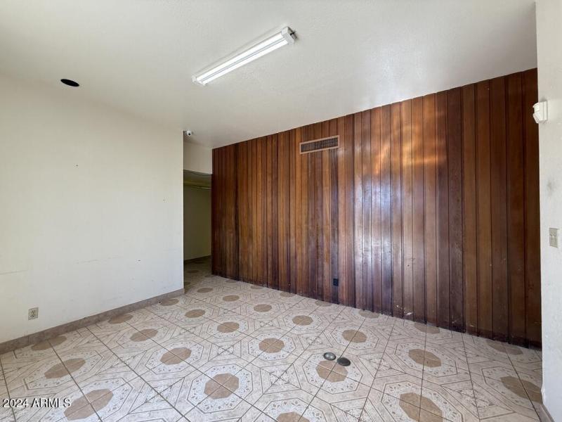 6F65D654-6BC3-49DD-82D9-8ED59CC82116_1_1